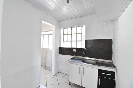 Cozinha de apartamento para alugar com 2 quartos, 47m² em Cidade Industrial, Curitiba