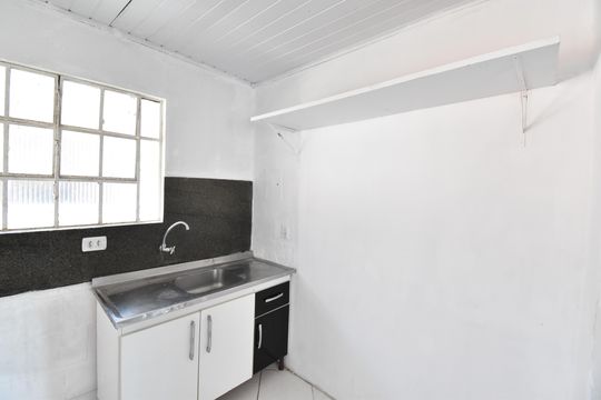 Cozinha de apartamento para alugar com 2 quartos, 47m² em Cidade Industrial, Curitiba