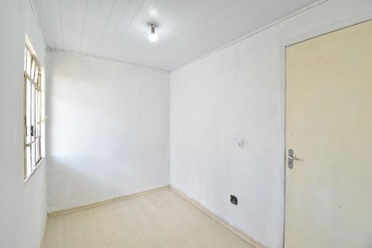 Quarto 1 de apartamento para alugar com 2 quartos, 47m² em Cidade Industrial, Curitiba