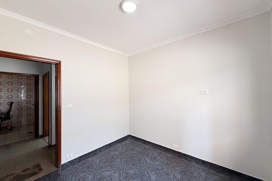 Quarto de casa para alugar com 3 quartos, 2147483647m² em Vila Arcadia, São Paulo