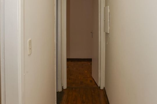 Corredor de apartamento à venda com 1 quarto, 43m² em Pompeia, São Paulo