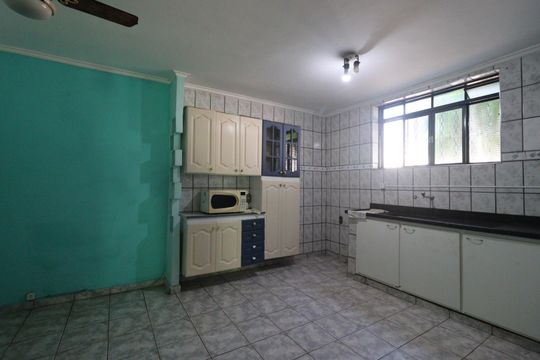 Cozinha de casa para alugar com 3 quartos, 110m² em Vila Tiberio, Ribeirão Preto