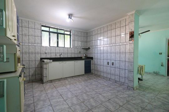 Cozinha de casa para alugar com 3 quartos, 110m² em Vila Tiberio, Ribeirão Preto