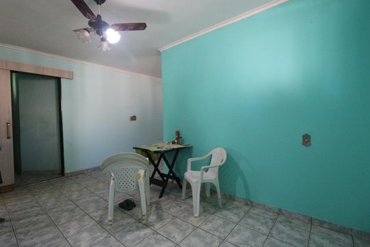 Sala de casa para alugar com 3 quartos, 110m² em Vila Tiberio, Ribeirão Preto