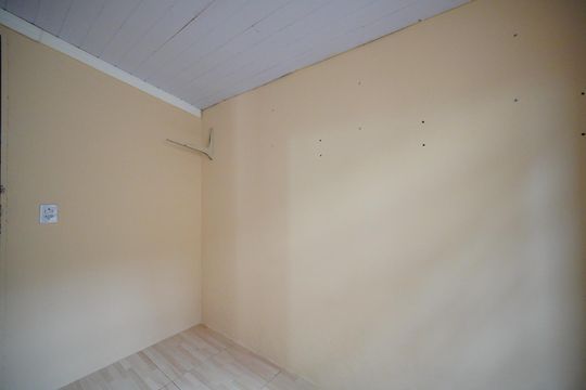 Quarto 3 de casa para alugar com 4 quartos, 60m² em São João do Rio Vermelho, Florianópolis