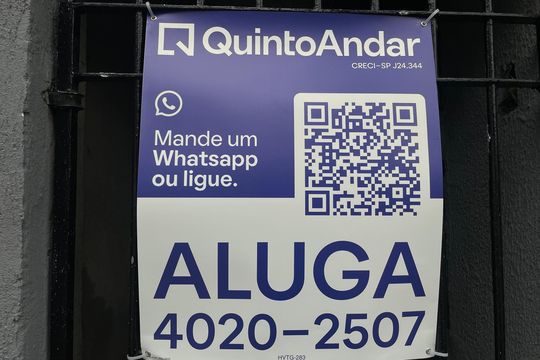 Placa HVTG 283 de casa para alugar com 2 quartos, 120m² em Vila Carmosina, São Paulo