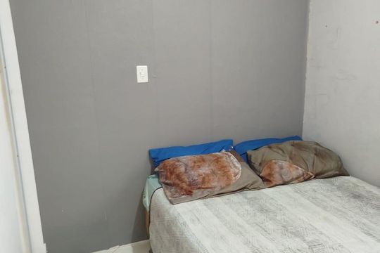 Quarto 1 de casa para alugar com 2 quartos, 37m² em Campinho, Rio de Janeiro