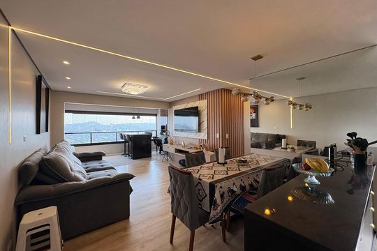 Apartamento para alugar com 2 quartos, 84m² em Vila Dirce, Mauá