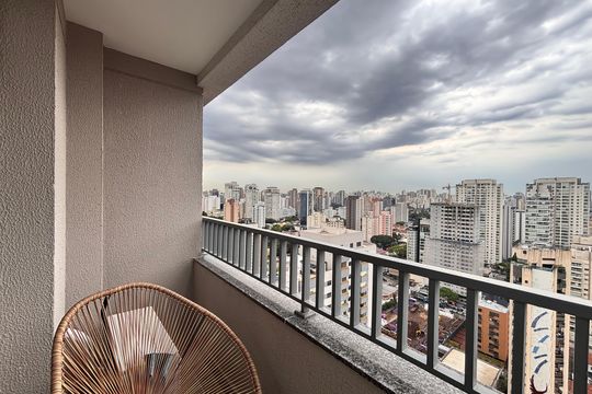 Varanda  de kitnet/studio para alugar com 1 quarto, 28m² em Vila Olímpia, São Paulo
