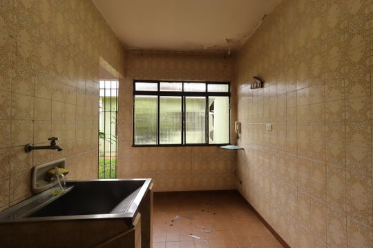 Área de Serviço de casa à venda com 3 quartos, 148m² em Jardim Ocara, Santo André