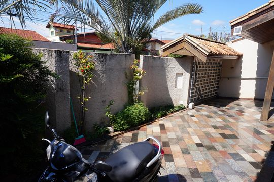 Casa à venda com 3 quartos, 360m² em Cidade Jardim I, Americana