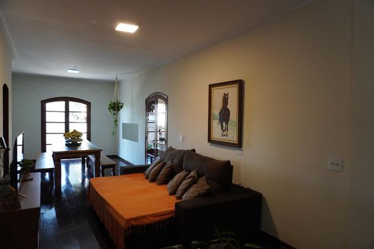 Sala de casa à venda com 3 quartos, 360m² em Cidade Jardim I, Americana