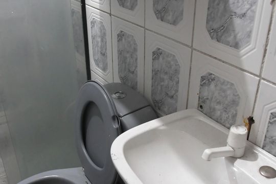 Banheiro 1 de casa à venda com 2 quartos, 110m² em Jardim Três Corações, São Paulo