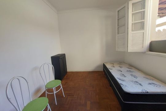 quarto de casa para alugar com 1 quarto, 35m² em Sagrada Família, Belo Horizonte