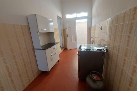 cozinha de casa para alugar com 1 quarto, 35m² em Sagrada Família, Belo Horizonte