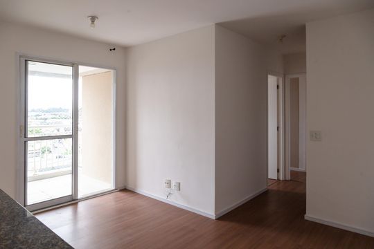 Apartamento para alugar com 2 quartos, 56m² em Vila Galvão, Guarulhos