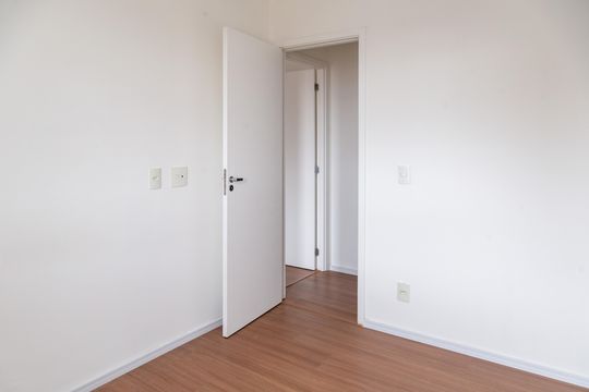 Quarto 1 de apartamento para alugar com 2 quartos, 56m² em Vila Galvão, Guarulhos