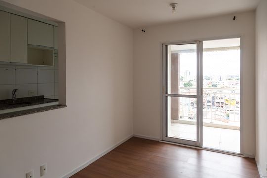 Sala de apartamento para alugar com 2 quartos, 56m² em Vila Galvão, Guarulhos