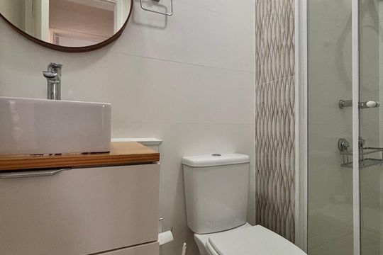 Banheiro de apartamento para alugar com 2 quartos, 65m² em Itaim Bibi, São Paulo