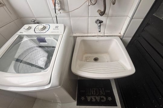 Área de Serviço de apartamento para alugar com 2 quartos, 65m² em Itaim Bibi, São Paulo