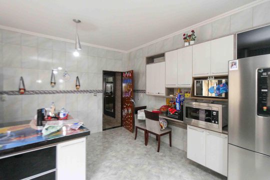 Cozinha de casa à venda com 3 quartos, 312m² em Jardim Rodolfo Pirani, São Paulo