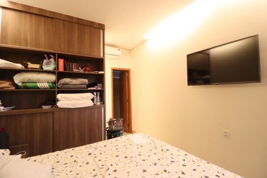 Quarto 1 - Suíte de casa para alugar com 3 quartos, 180m² em Shopping Park, Uberlândia