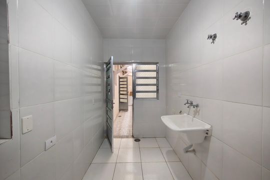 Área de Serviço de casa para alugar com 2 quartos, 85m² em Parque Casa de Pedra, São Paulo