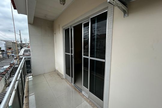 Varanda do Quarto 3 - Suíte de casa para alugar com 3 quartos, 300m² em Osvaldo Cruz, Rio de Janeiro