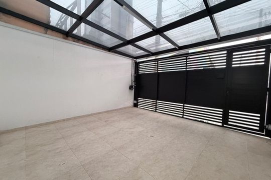 Garagem de casa para alugar com 3 quartos, 124m² em Vila Bastos, Santo André