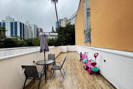 Quintal de casa para alugar com 3 quartos, 124m² em Vila Bastos, Santo André