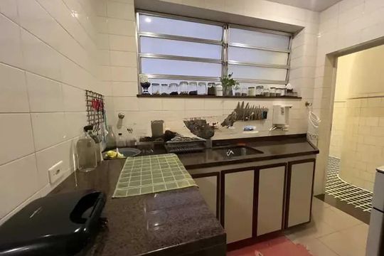 Cozinha de apartamento para alugar com 3 quartos, 140m² em Laranjeiras, Rio de Janeiro