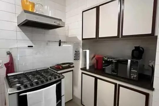 Cozinha de apartamento para alugar com 3 quartos, 140m² em Laranjeiras, Rio de Janeiro