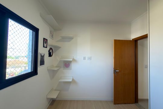 Quarto 2 de apartamento para alugar com 2 quartos, 55m² em Jardim Copacabana, São Bernardo do Campo
