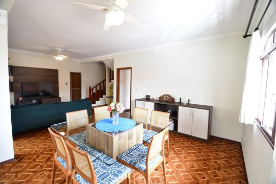Sala de casa à venda com 5 quartos, 265m² em Jardim Alto da Barra, Campinas
