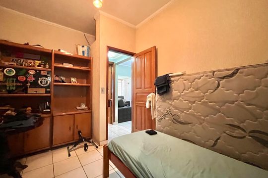 Quarto 2 de casa para alugar com 2 quartos, 110m² em Jardim Oriental, São Paulo