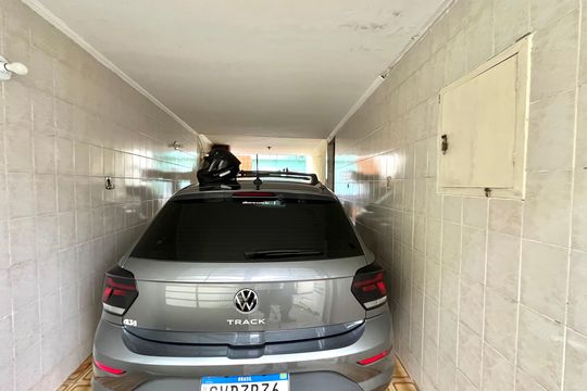 Garagem de casa para alugar com 2 quartos, 110m² em Jardim Oriental, São Paulo