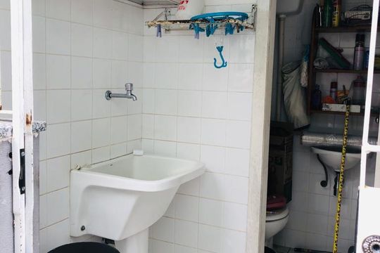 Área de serviço de casa à venda com 3 quartos, 120m² em Água Branca, São Paulo