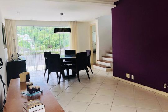 Casa à venda com 3 quartos, 120m² em Água Branca, São Paulo