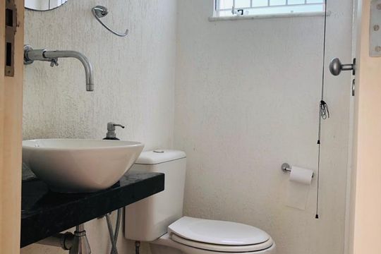 Lavabo de casa à venda com 3 quartos, 120m² em Água Branca, São Paulo
