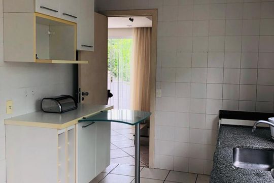 Cozinha de casa à venda com 3 quartos, 120m² em Água Branca, São Paulo