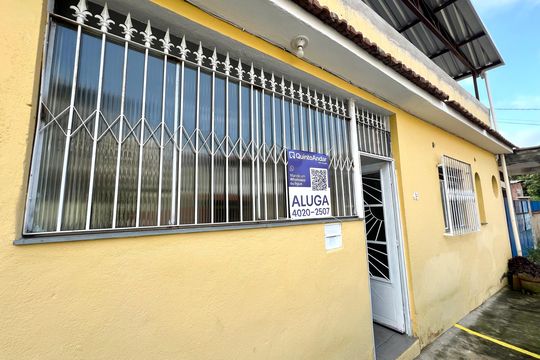 Fachada de casa para alugar com 2 quartos, 90m² em Santos Dumont, Juiz de Fora