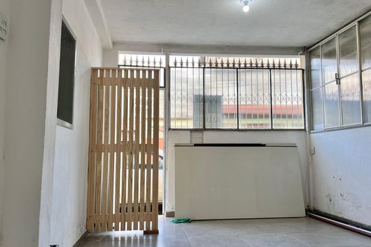 Sala de casa para alugar com 2 quartos, 90m² em Santos Dumont, Juiz de Fora