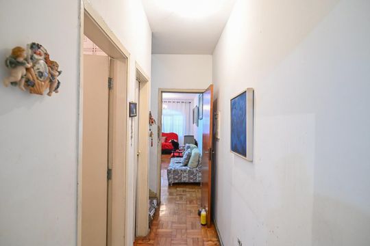Casa à venda com 5 quartos, 210m² em Jardim Umarizal, São Paulo
