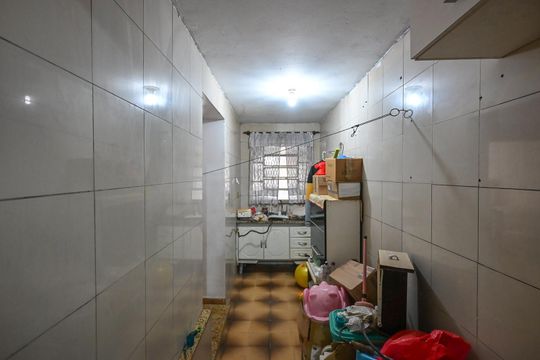 Casa à venda com 5 quartos, 210m² em Jardim Umarizal, São Paulo