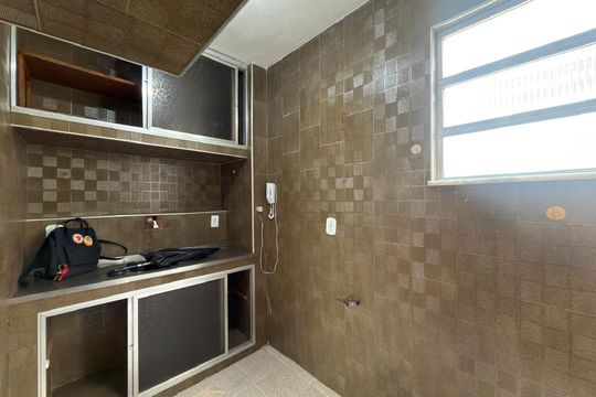 Cozinha de apartamento para alugar com 1 quarto, 60m² em Portuguesa, Rio de Janeiro