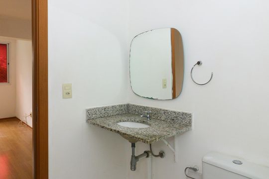 Banheiro da Suíte de apartamento para alugar com 2 quartos, 72m² em Praça Seca, Rio de Janeiro