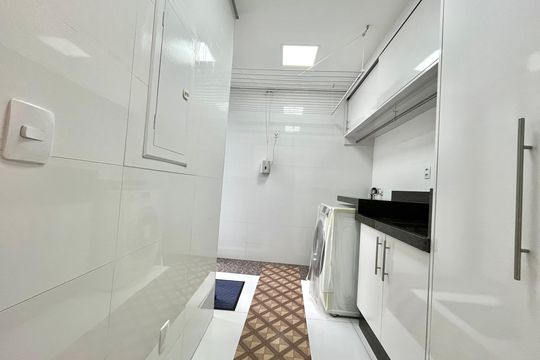 Área de Serviço de casa à venda com 3 quartos, 225m² em Vila do Bosque, São Paulo