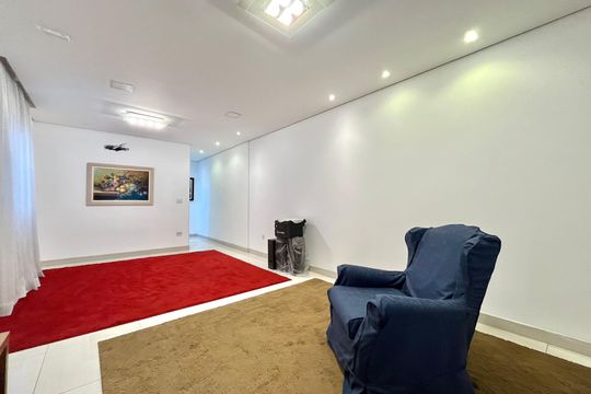 Casa à venda com 3 quartos, 225m² em Vila do Bosque, São Paulo