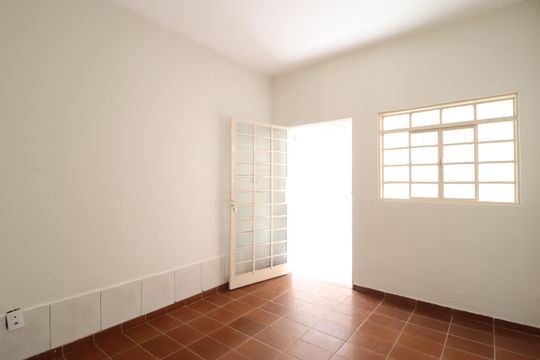 Casa para alugar com 3 quartos, 89m² em Santa Mônica, Uberlândia