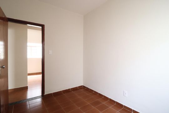 Quarto 1 de casa para alugar com 3 quartos, 89m² em Santa Mônica, Uberlândia